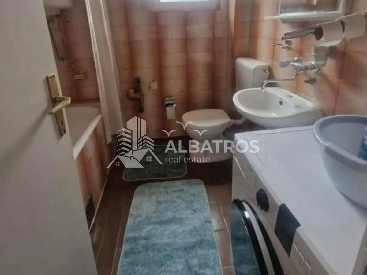 Rent, two bedroom apartment, 63m², Centar, Bar