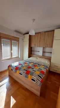 Izdavanje, jednosoban stan, 45m², Stari Aerodrom, Podgorica - image 4