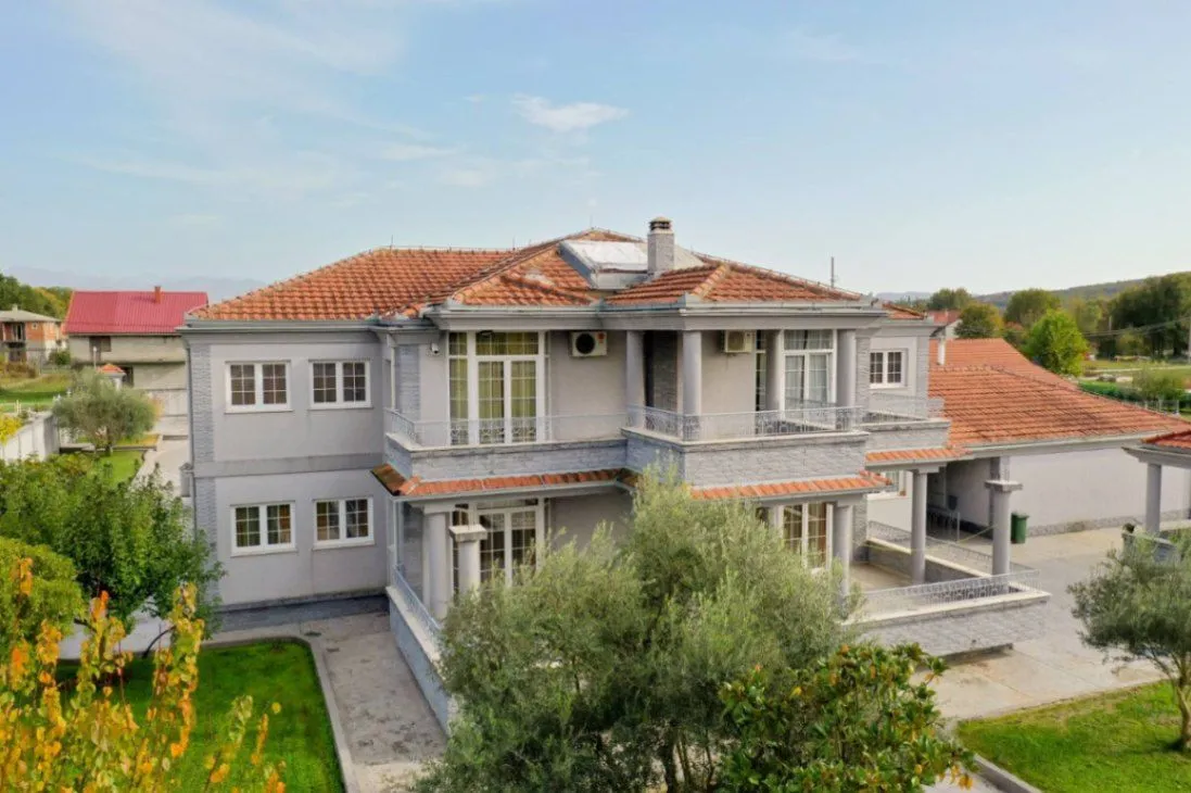 Prodaja, kuća, 560m², Begovina, Danilovgrad