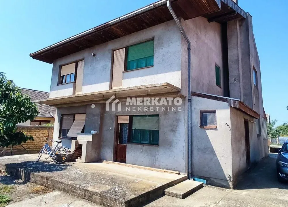 Prodaja, kuća, 270m², Aradac, Zrenjanin