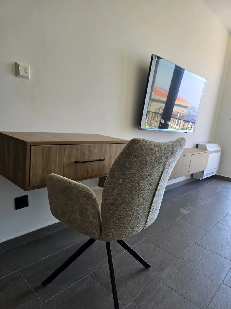 Izdavanje, jednosoban stan, 53m², Pod Kuk, Tivat