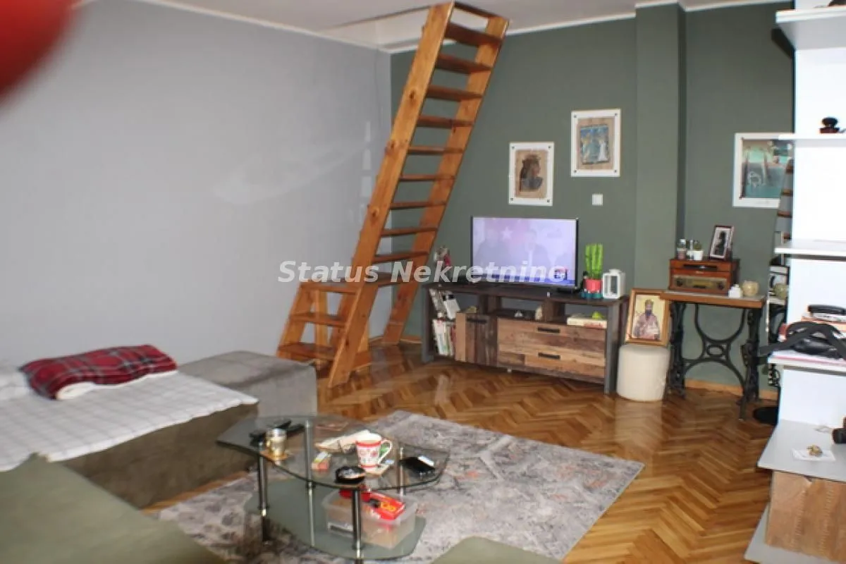 Prodaja, dvosoban stan, 77m², Stari grad, Novi Sad