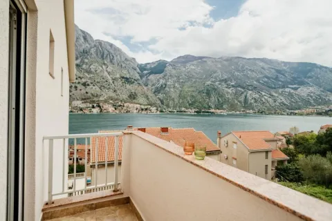 Prodaja, dvosoban stan, 44m², Muo, Kotor - image 6