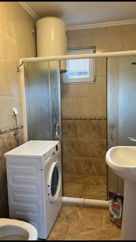 Izdavanje, trosoban stan, 101m², Zelenika, Herceg Novi
