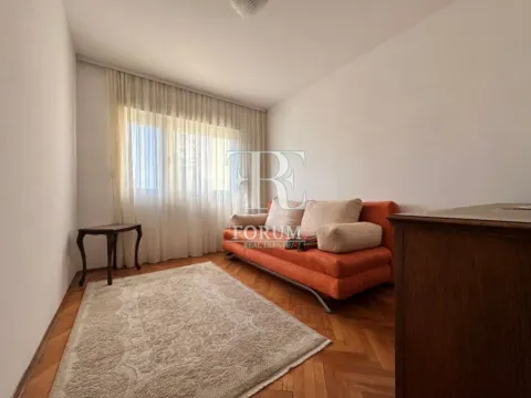 Rent, two bedroom apartment, 70m², Lepa Kata, Podgorica - image 9