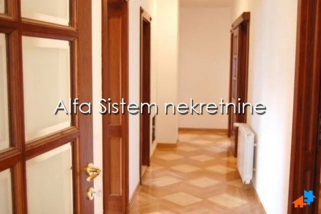 Izdavanje, stan, 250m², Savski Venac, Beograd