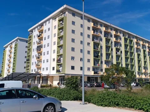 Rent, one bedroom apartment, 43m², Pobrežje, Podgorica - image 4