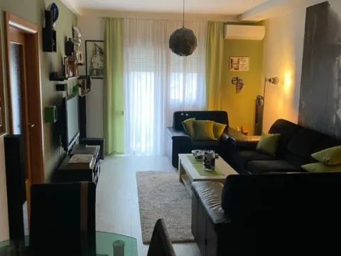 Prodaja, dvosoban stan, 70m², Stari Aerodrom, Podgorica - image 12