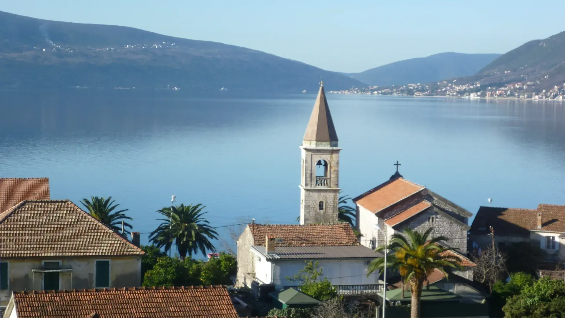 Rent, apartment, 115m², Tivat, Crna Gora