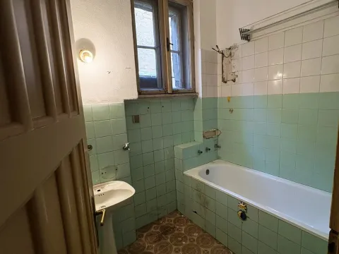 Prodaja, četvorosoban stan, 91m², Stari Grad, Beograd - image 9