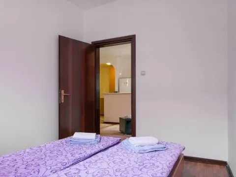 Izdavanje, dvosoban stan, 46m², Đeram Pijaca, Beograd - image 5