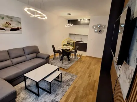 Izdavanje, jednosoban stan, 48m², New City, Podgorica - image 12