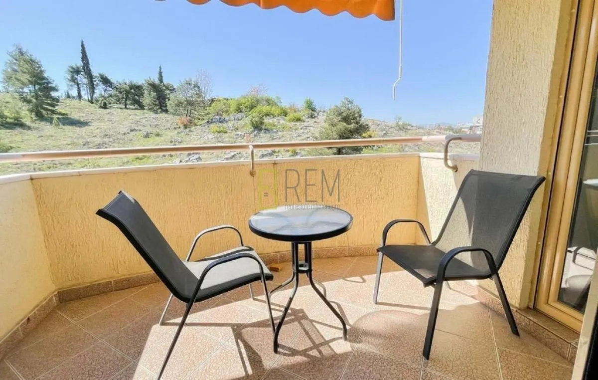 Izdavanje, trosoban stan, 146m², Podgorica, Crna Gora