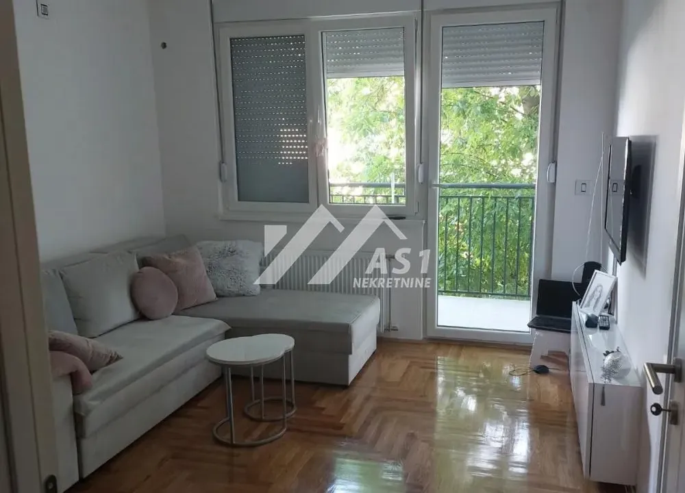 Izdavanje, jednosoban stan, 37m², Telep, Novi Sad Sve Podlokacije