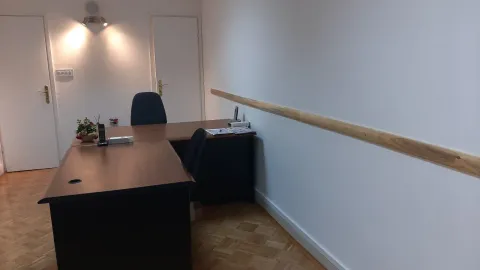 Rent, office space, 20m², Blok 5, Podgorica - image 2