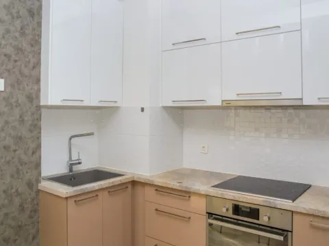 Prodaja, stan, 85m², Budva, Crna Gora - image 10