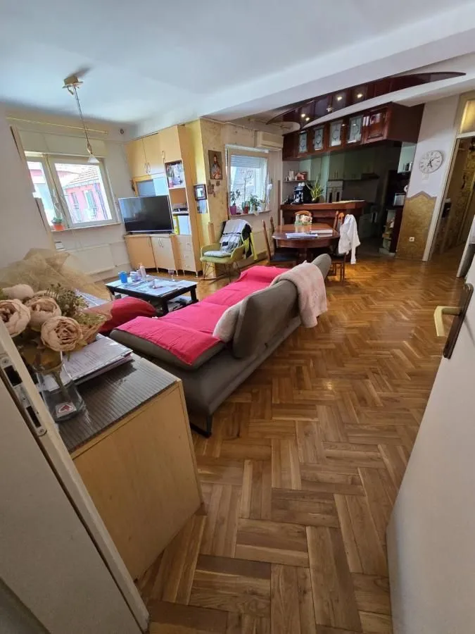 Prodaja, četvorosoban stan, 105m², Grbavica, Novi Sad Sve Podlokacije