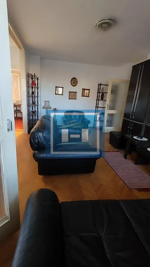 Prodaja, dvosoban stan, 75m², Strelište, Jagodina