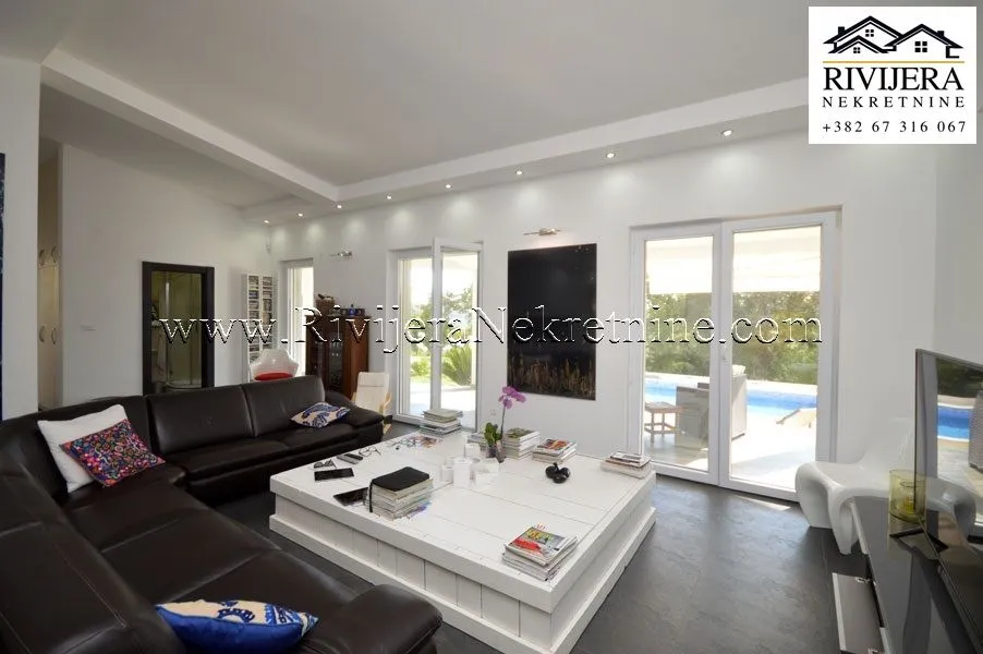 Prodaja, kuća, 252m², Kavač, Kotor