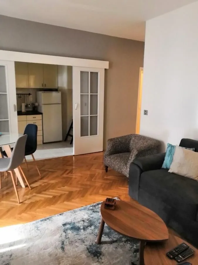 Prodaja, dvosoban stan, 64m², Centar, Novi Sad