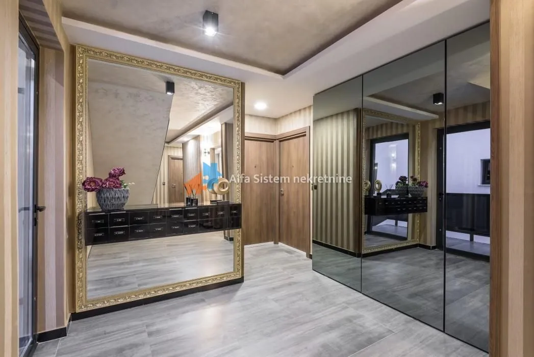 Izdavanje, trosoban stan, 52m², Lekino Brdo, Voždovac Sve Podlokacije