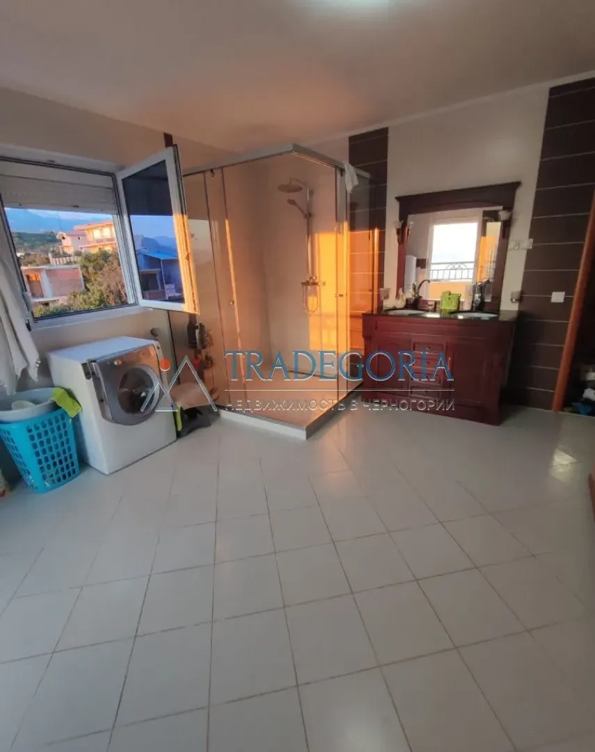 Prodaja, kuća, 330m², Utjeha, Ulcinj