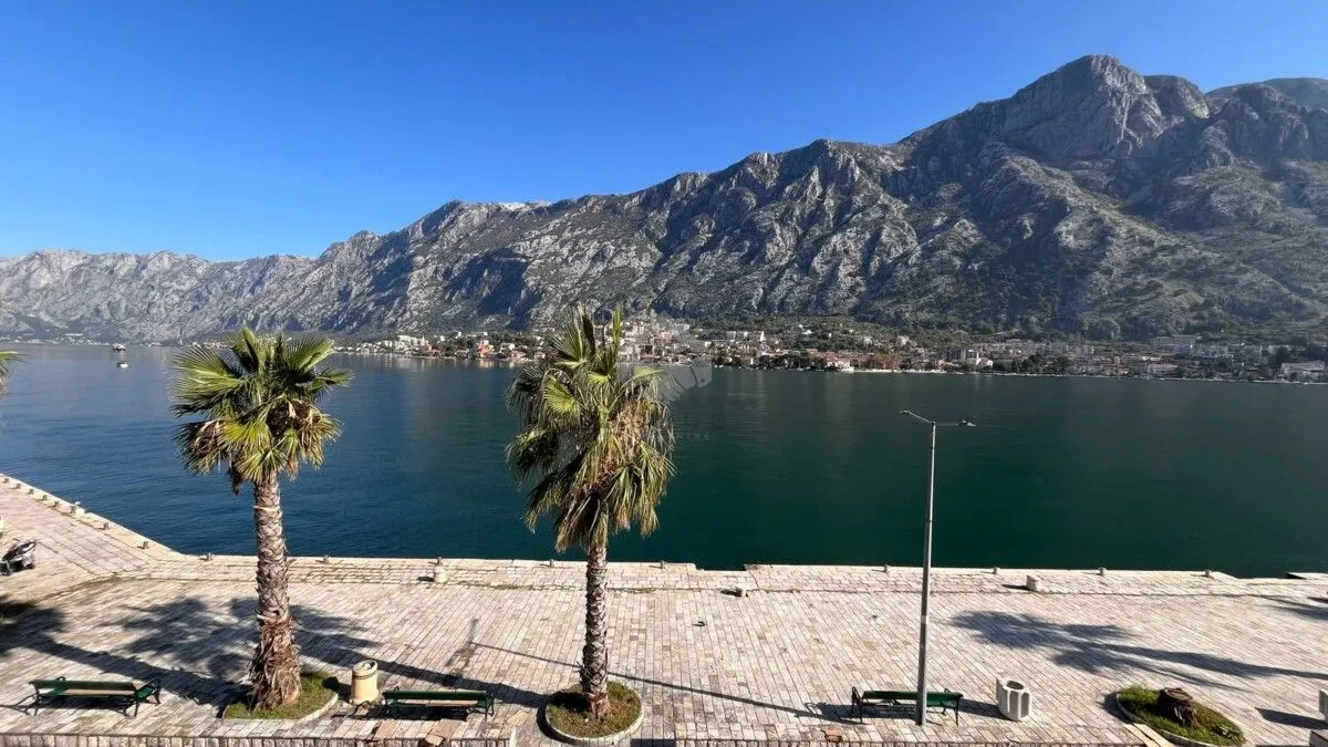 Prodaja, kuća, 370m², Kotor, Crna Gora