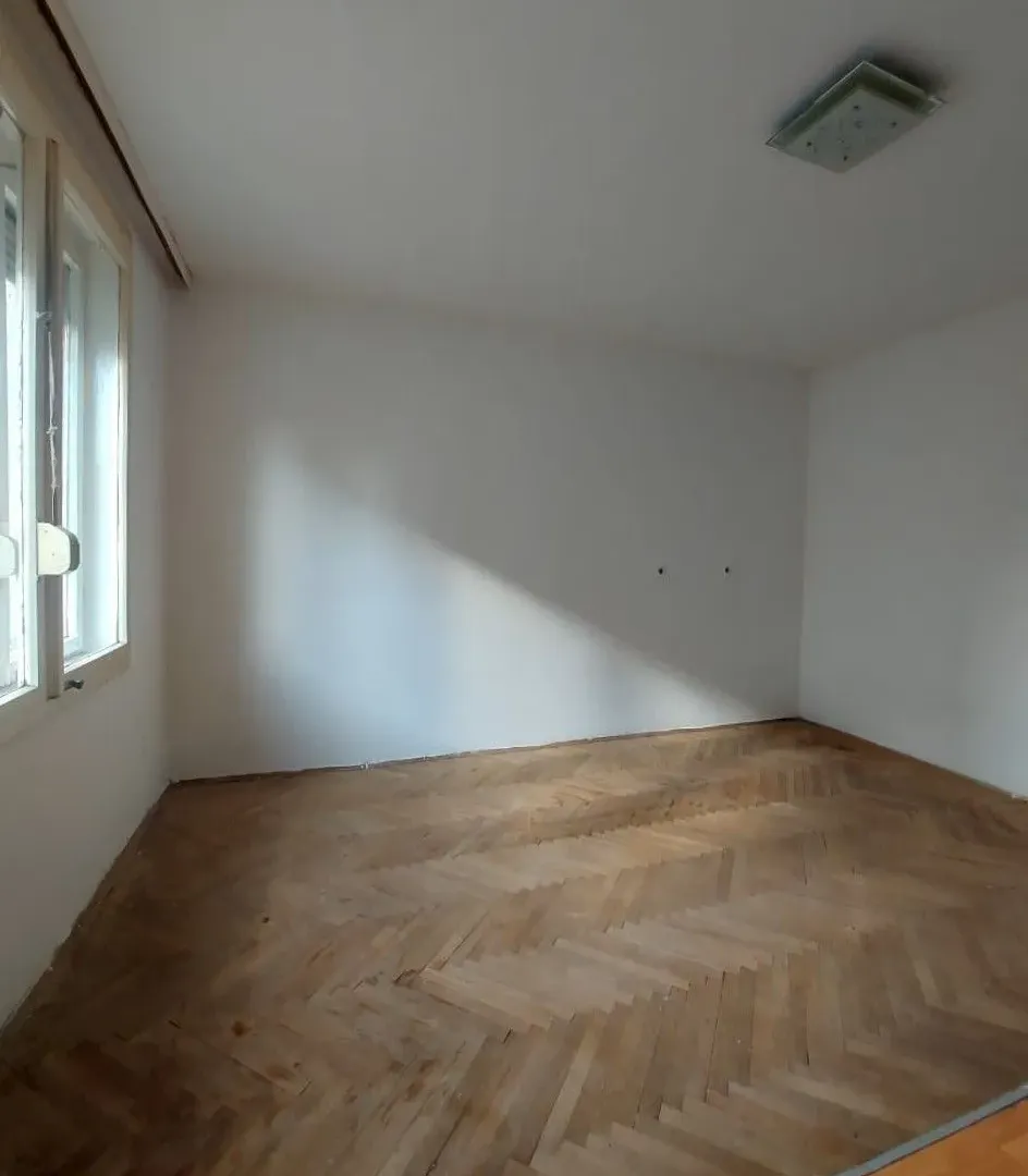 Prodaja, jednosoban stan, 44m², Centar, Nikšić