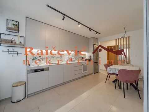 Sale, three bedroom apartment, 136m², Savski Venac, Beograd - image 10