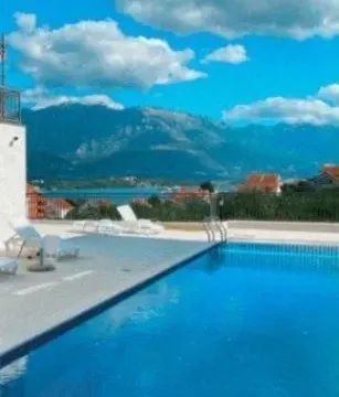 Rent, one bedroom apartment, 51m², Obala Đuraševića, Tivat - image 6