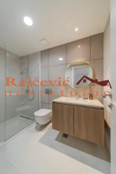 Izdavanje, trosoban stan, 76m², Savski Venac, Beograd - image 12