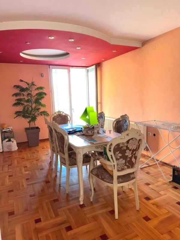 Prodaja, kuća, 292m², Medijana, Niš