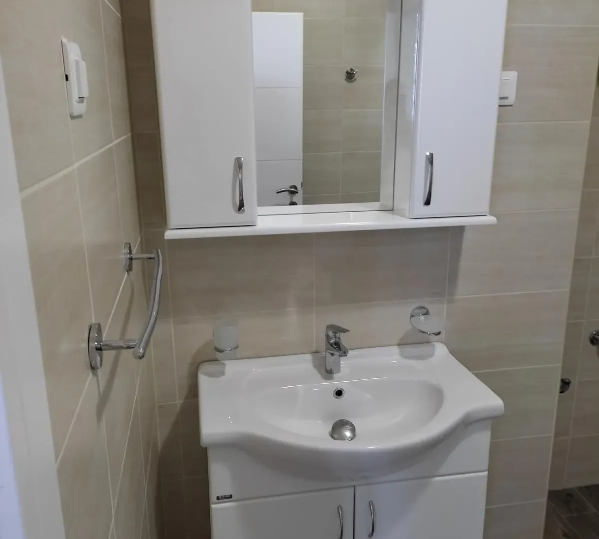 Sale, two bedroom apartment, 61m², Sutomore, Bar