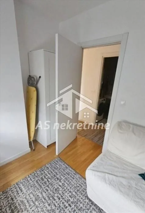 Rent, three bedroom apartment, 54m², Retenzija, Beograd