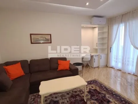 Izdavanje, dvosoban stan, 60m², Klinički Centar, Beograd - image 13