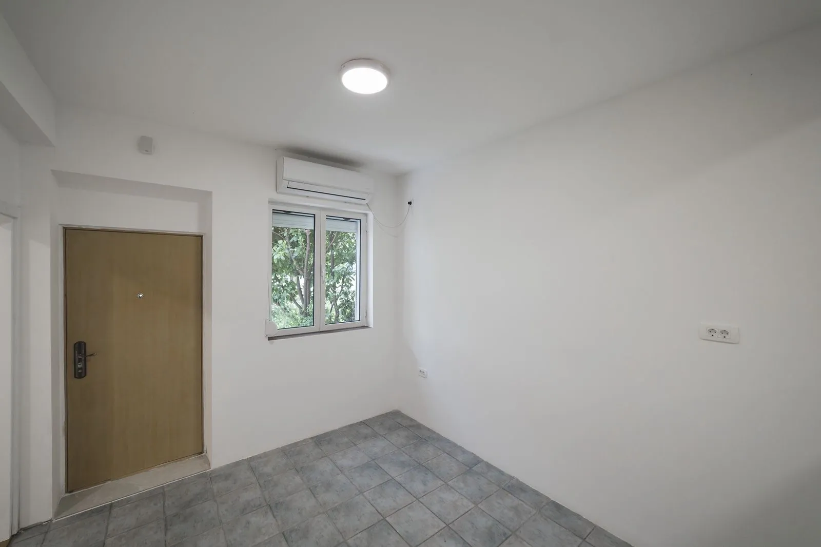 Prodaja, dvosoban stan, 62m², Stari Aerodrom, Podgorica