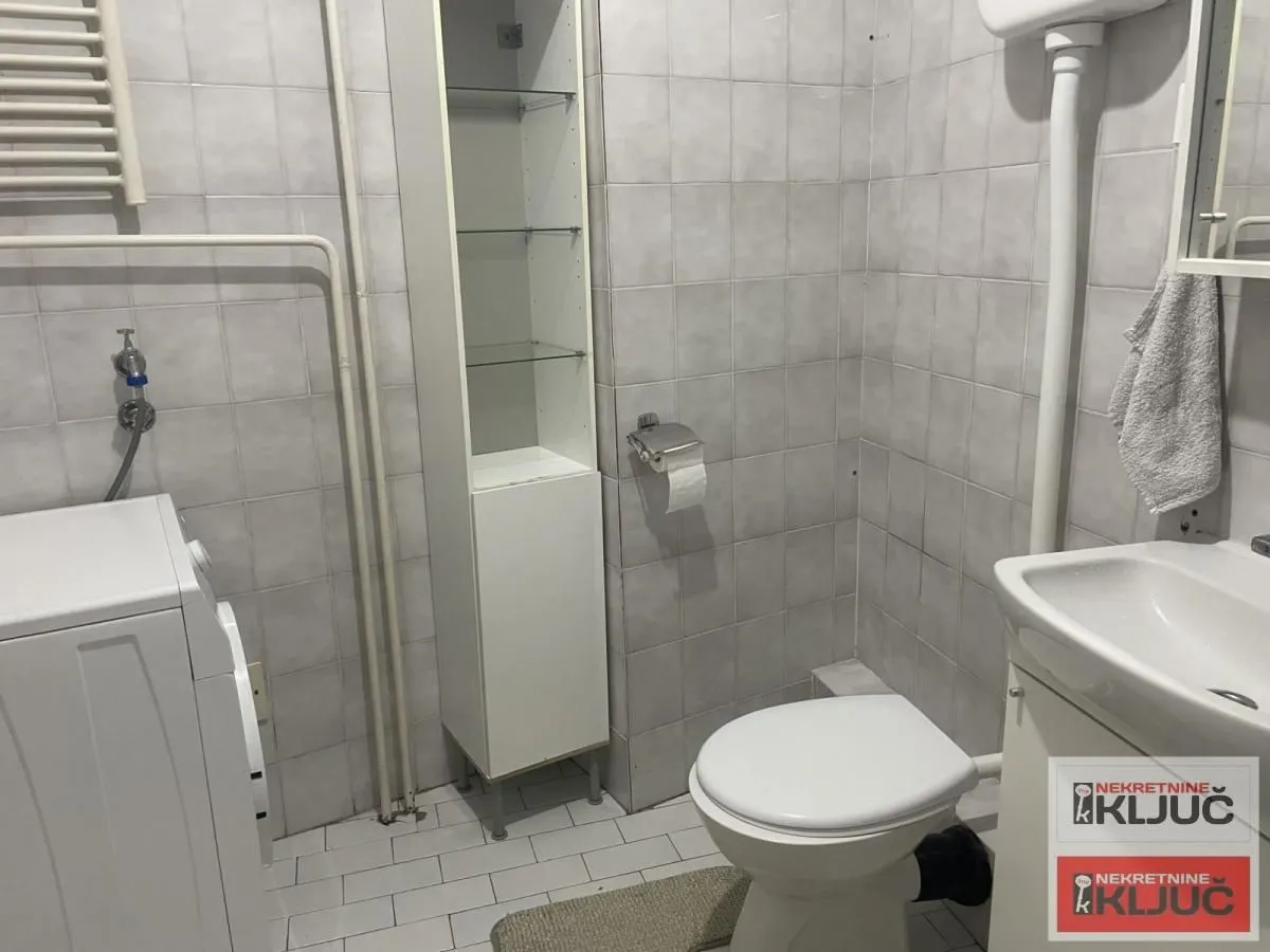 Prodaja, dvosoban stan, 57m², Bulevar Oslobodjenja, Novi Sad Sve Podlokacije