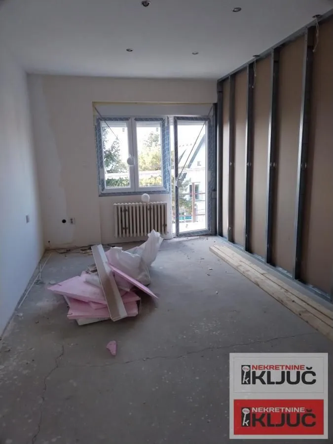 Prodaja, dvosoban stan, 44m², Sremska Kamenica, Petrovaradin