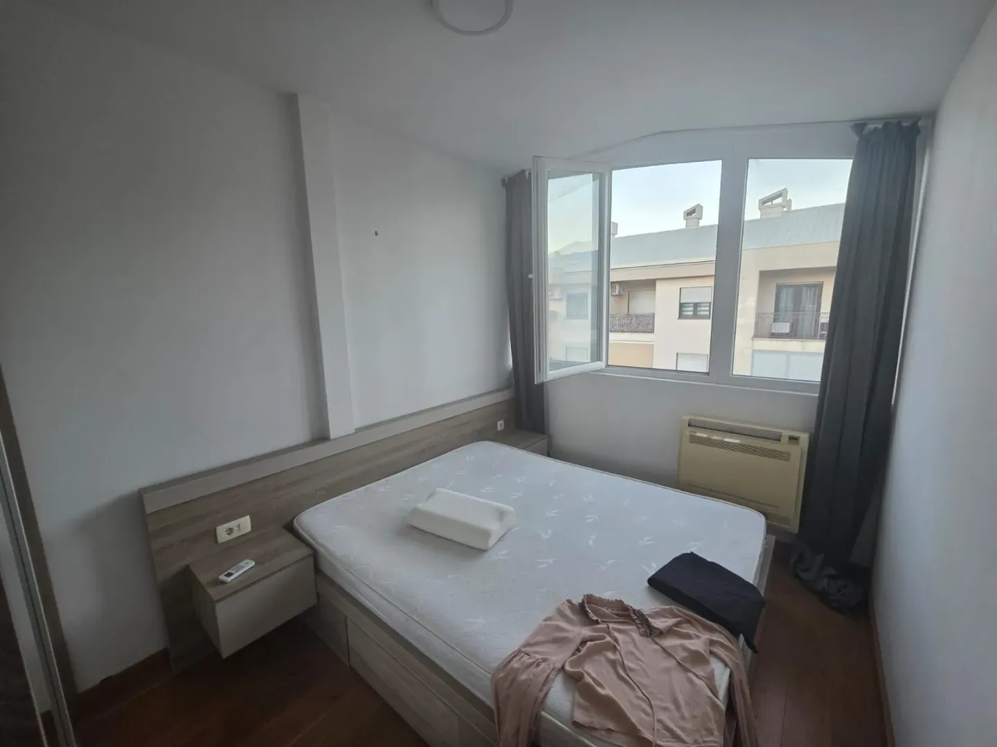 Izdavanje, dvosoban stan, 75m², Stara Varoš, Podgorica