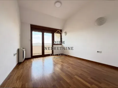 Sale, four bedroom apartment, 200m², Preko Morače, Podgorica - image 5