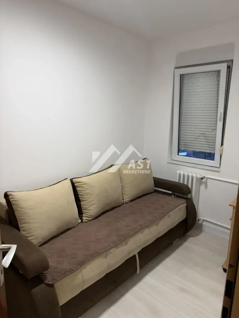 Izdavanje, dvosoban stan, 53m², Sajam, Novi Sad Sve Podlokacije