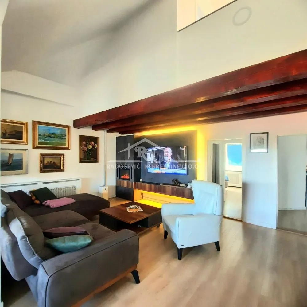 Prodaja, četvorosoban stan, 102m², Čukarica, Beograd