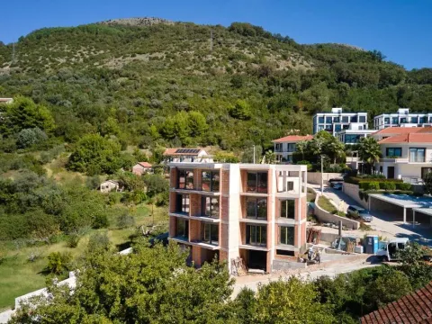 Prodaja, garsonjera, 27m², Tivat, Crna Gora - image 8