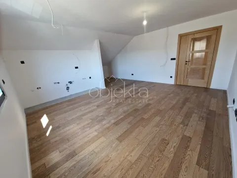 Prodaja, stan, 102m², Tivat, Crna Gora - image 3