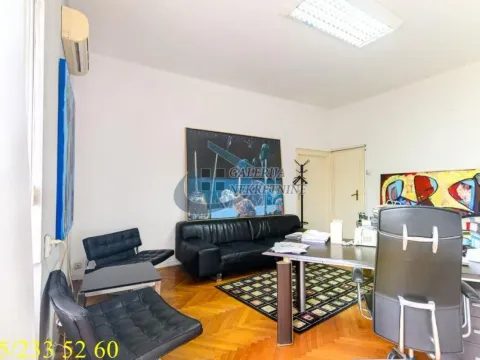 Prodaja, četvorosoban stan, 120m², Stari Grad, Beograd - image 19