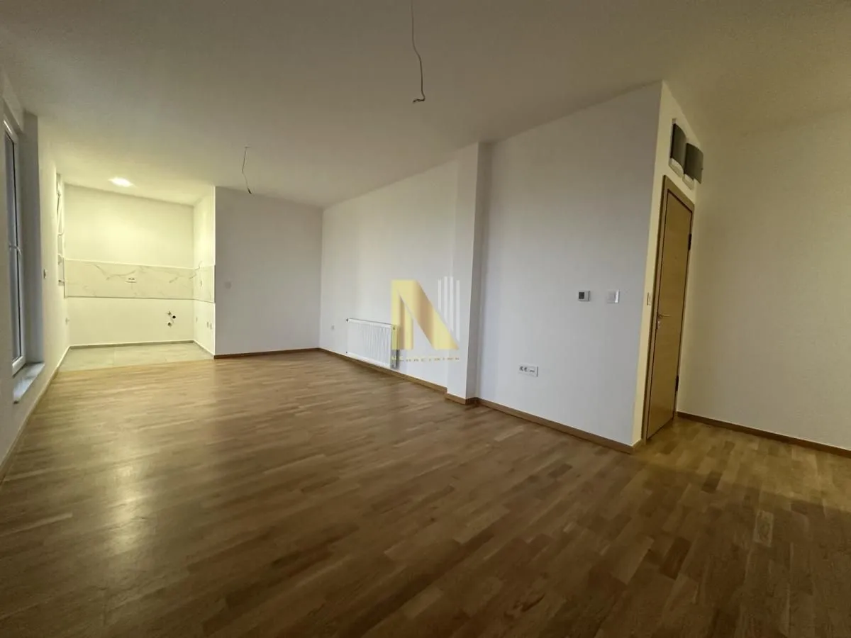 Prodaja, četvorosoban stan, 127m², Telep, Novi Sad Sve Podlokacije