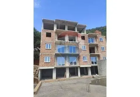 Sale, one bedroom apartment, 48m², Petrovac, Budva - image 3