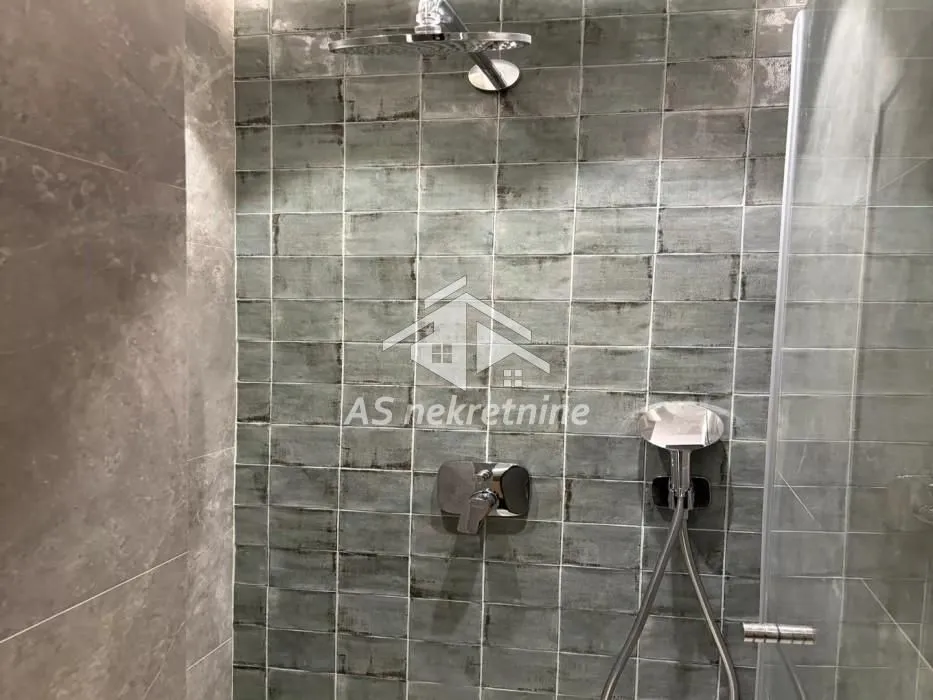 Izdavanje, dvosoban stan, 87m², Vračar Hram, Vračar Sve Podlokacije