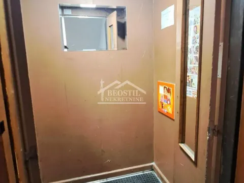 Sale, two bedroom apartment, 61m², Stari Grad, Beograd - image 12
