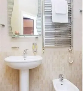 Izdavanje, dvosoban stan, 38m², Stari Grad, Beograd - image 14